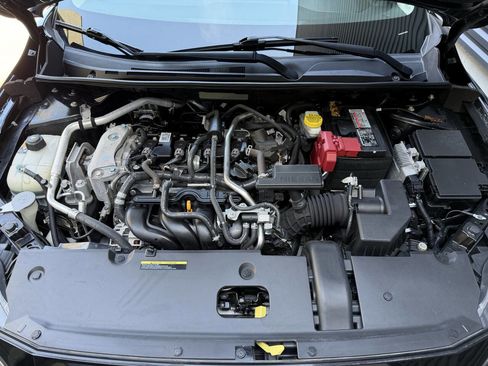 Used 2022 Nissan Sentra SR w/ SR Premium Package FWD image 29