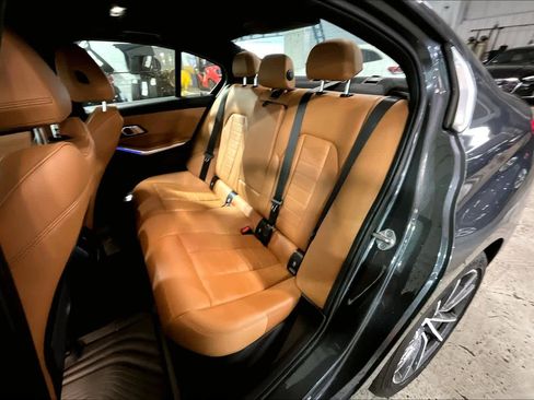 Used 2021 BMW 330i xDrive Sedan w/ Premium Package AWD/4WD image 21
