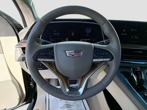 Used 2022 Cadillac Escalade Sport Platinum w/ Heavy-Duty Trailer Package AWD/4WD image 41