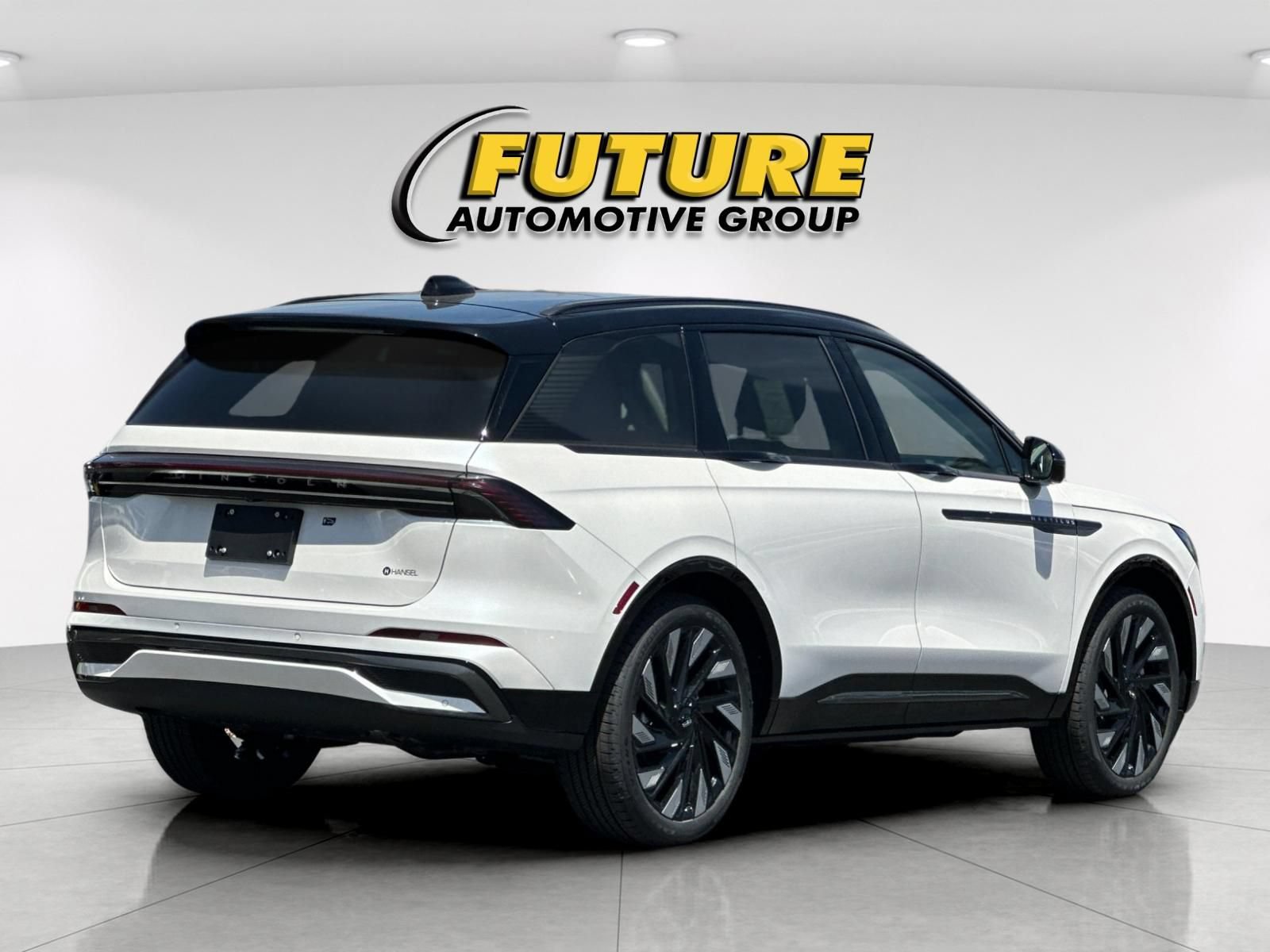 New 2026 Lincoln Nautilus Reserve w/ Jet Appearance Package AWD/4WD image 3