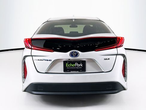 Used 2020 Toyota Prius Prime XLE image 7