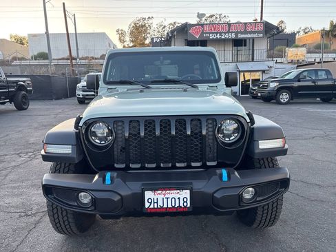 Used 2023 Jeep Wrangler Unlimited w/ 8.4" Radio Group AWD/4WD image 3
