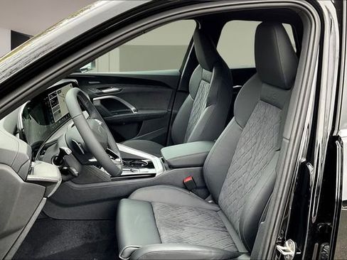 New 2026 Audi SQ5 Premium Plus AWD/4WD image 9