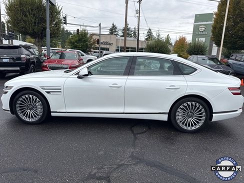 Used 2024 Genesis G80 image 4