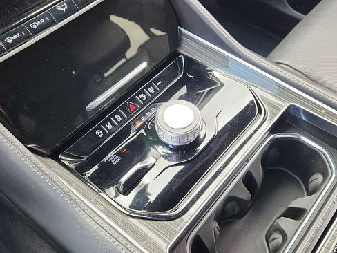 Used 2022 Jeep Wagoneer Series II AWD/4WD image 25