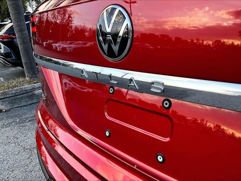 Used 2022 Volkswagen Atlas Cross Sport SE image 10