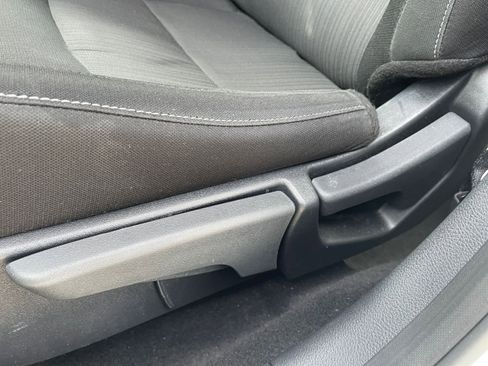 Used 2025 Nissan Sentra SV image 22