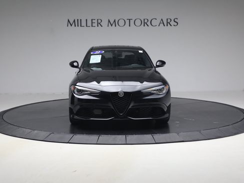 Used 2022 Alfa Romeo Giulia Veloce AWD/4WD image 12