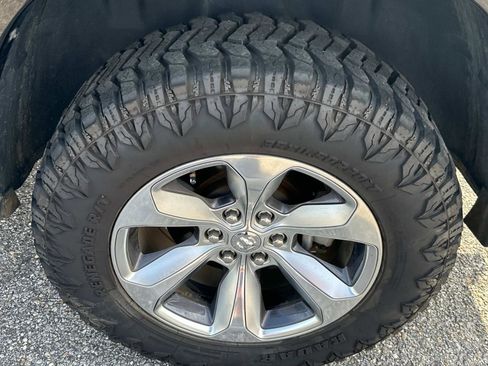 Used 2022 RAM 1500 Limited image 8