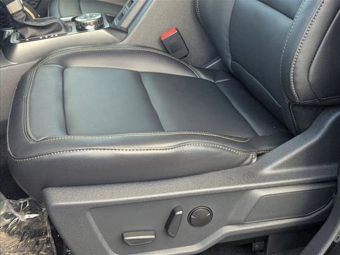 New 2026 Ford Bronco Badlands image 4