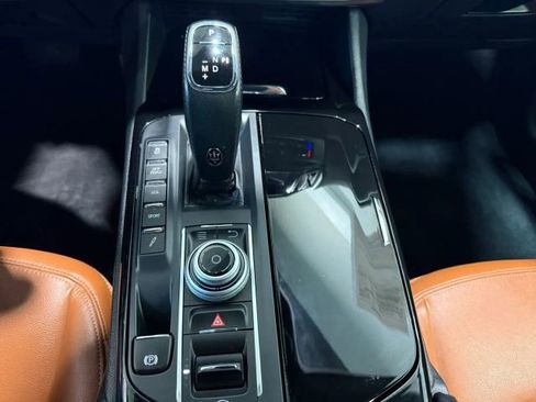 Used 2019 Maserati Levante AWD/4WD image 21
