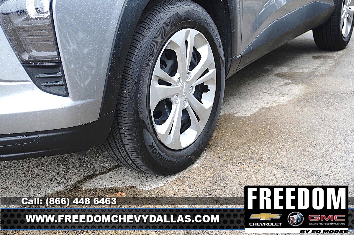 Used 2026 Chevrolet Trax LS FWD image 10