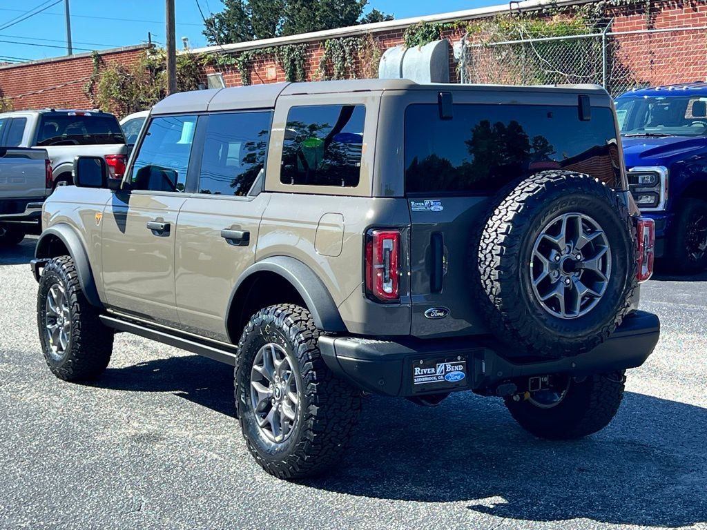 New 2025 Ford Bronco Badlands AWD/4WD image 3