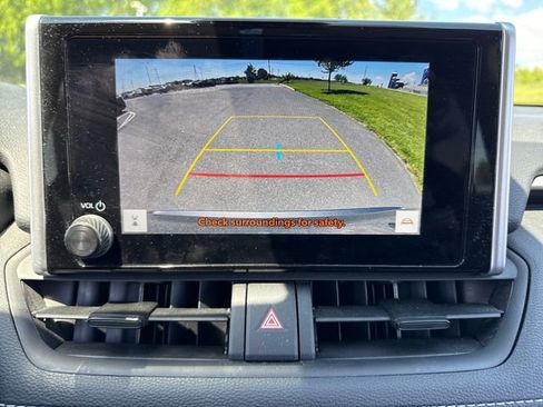 Certified 2024 Toyota RAV4 XLE AWD/4WD image 29