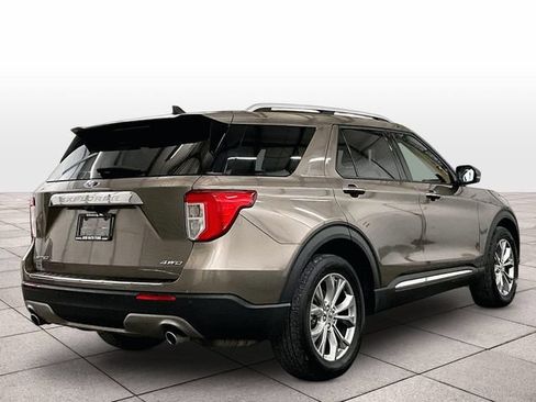 Used 2021 Ford Explorer Limited w/ Equipment Group 301A AWD/4WD image 12