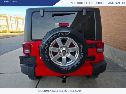 Used 2016 Jeep Wrangler Sahara w/ Connectivity Group image 29