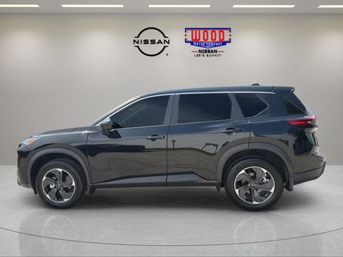 Certified 2026 Nissan Rogue SV w/ Cold Weather Package AWD/4WD image 5