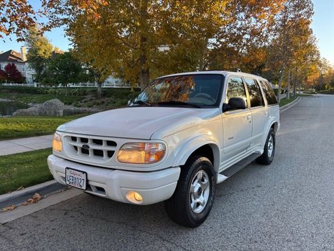 Used 1999 Ford Explorer Limited image 38