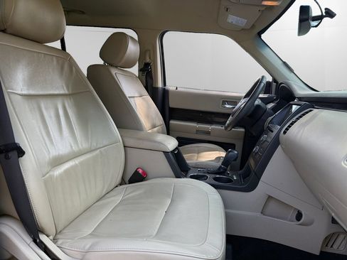 Certified 2019 Ford Flex SEL w/ Equipment Group 202A FWD image 14