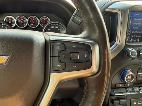 Used 2021 Chevrolet Silverado 1500 LT w/ Z71 Off-Road Package image 23