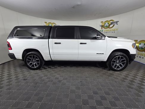 Used 2019 RAM 1500 Laramie AWD/4WD image 10