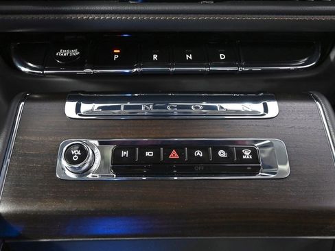 New 2026 Lincoln Aviator Reserve AWD/4WD image 32