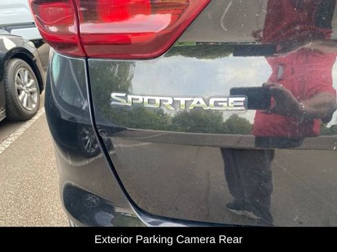 Used 2022 Kia Sportage LX w/ LX AWD Value Edition Package image 9