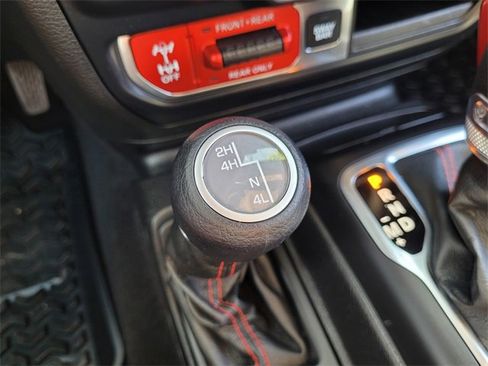 Certified 2020 Jeep Wrangler Unlimited Rubicon w/ Quick Order Package 28Y Recon image 28