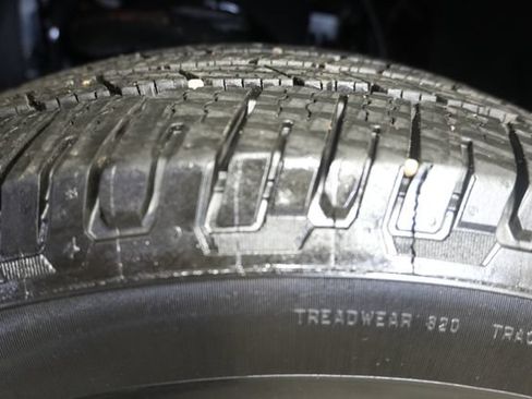 Used 2020 Ford F150 Lariat AWD/4WD image 11