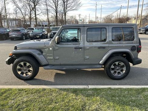 Used 2018 Jeep Wrangler Unlimited Sahara image 5