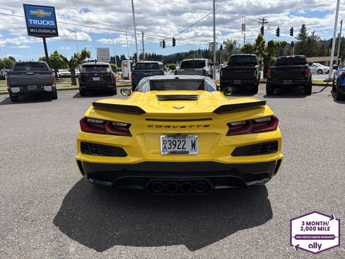 Used 2025 Chevrolet Corvette ZR1 w/ Stealth Interior Trim Package RWD image 4