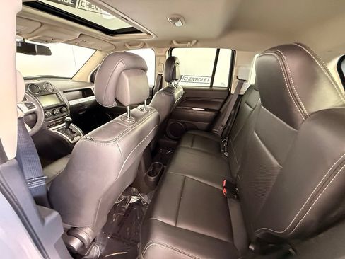 Used 2016 Jeep Compass High Altitude FWD image 20
