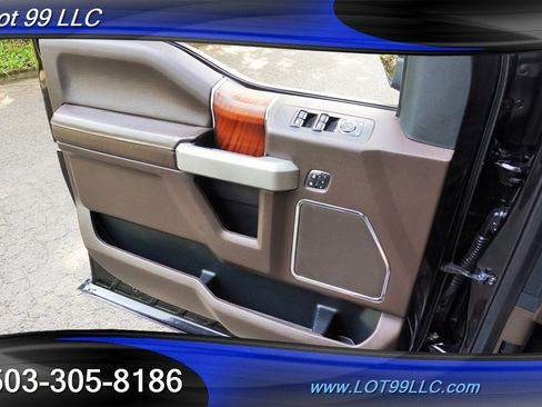 Used 2019 Ford F150 King Ranch w/ Equipment Group 601A Luxury AWD/4WD image 37
