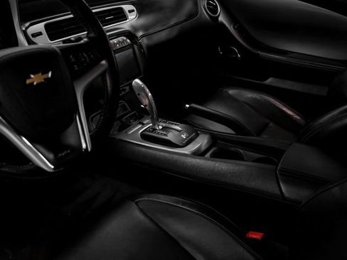 Used 2012 Chevrolet Camaro SS RWD image 23