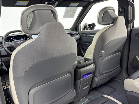 Used 2024 Kia EV9 GT-Line image 35