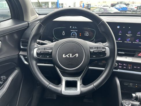Used 2023 Kia Sportage EX image 10