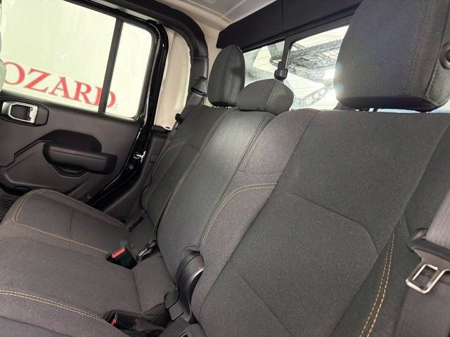 Used 2025 Jeep Gladiator Sport AWD/4WD image 29