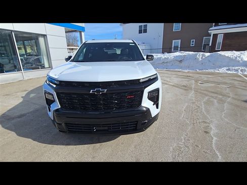 New 2026 Chevrolet Traverse RS image 3