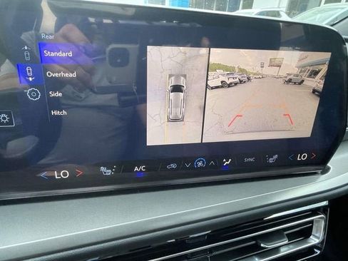 New 2026 Chevrolet Traverse LT w/ Sun and Wheel Package image 14