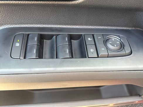 New 2026 Toyota Tacoma SR5 AWD/4WD image 8