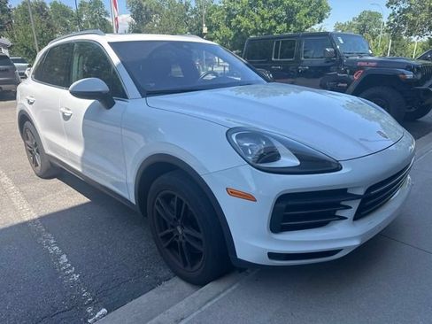 Used 2023 Porsche Cayenne AWD/4WD image 1