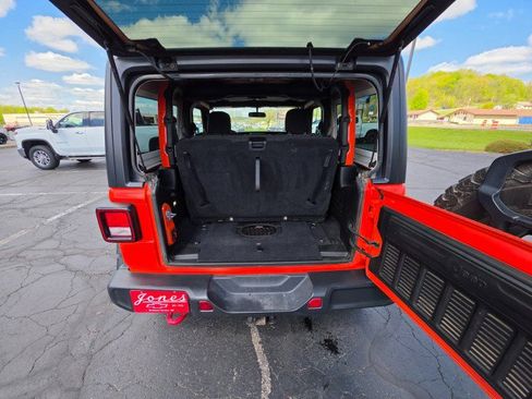 Used 2018 Jeep Wrangler Rubicon AWD/4WD image 20
