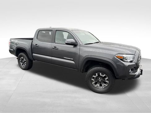 Used 2022 Toyota Tacoma TRD Off-Road w/ Technology Package image 1