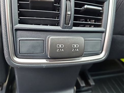 Used 2023 Subaru Forester Premium image 11