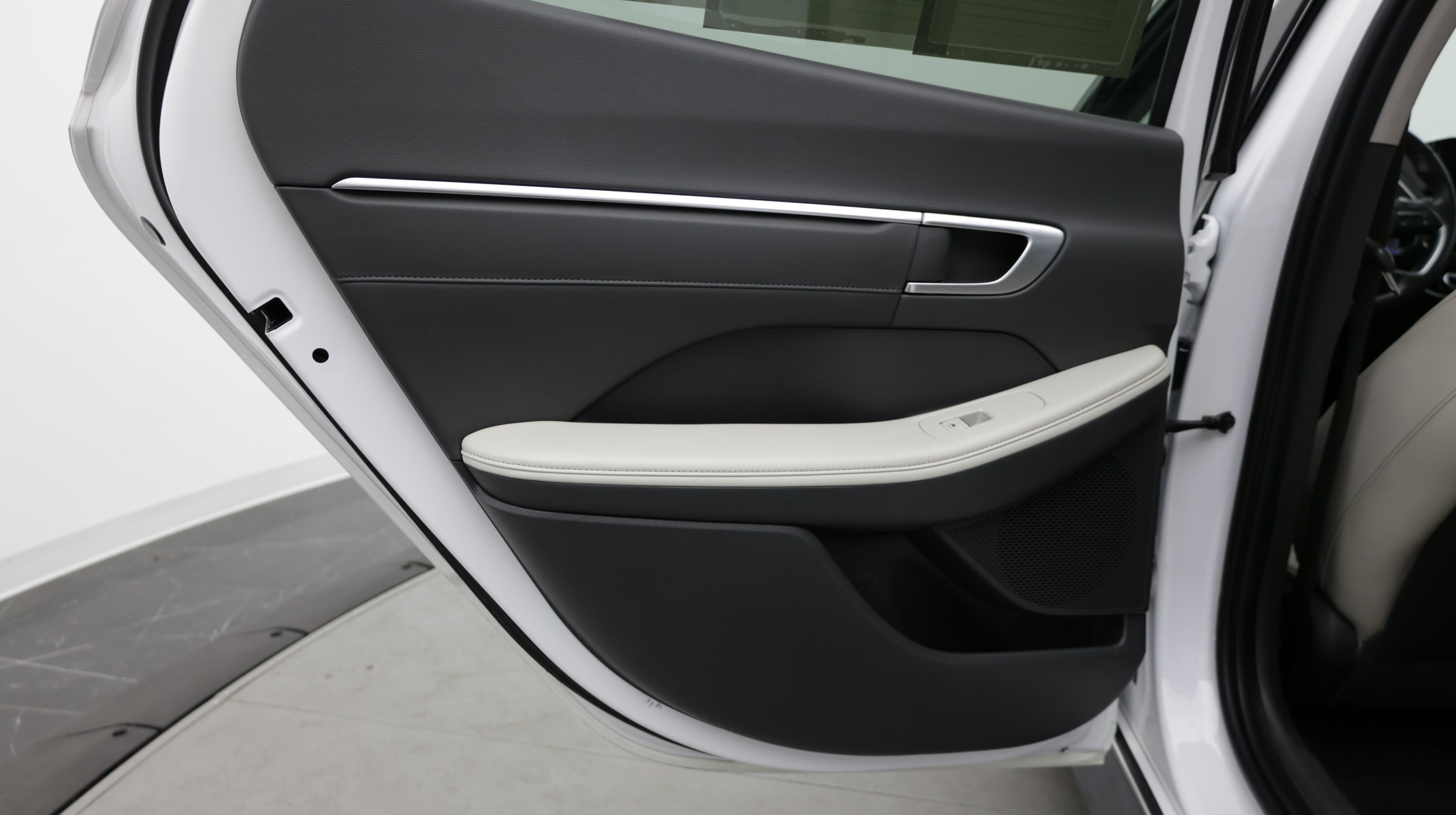 Used 2022 Hyundai Sonata Limited FWD image 33