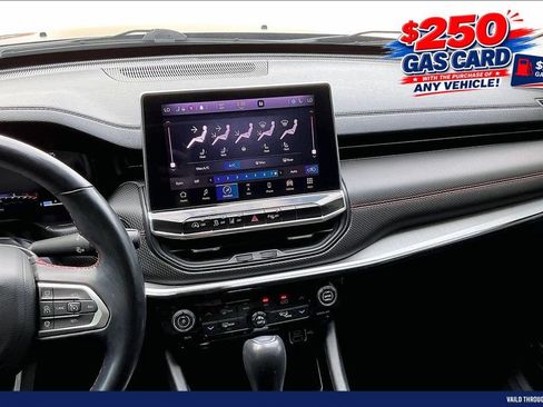 Used 2022 Jeep Compass Trailhawk w/ Trailhawk Elite Group AWD/4WD image 6