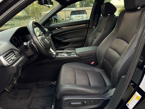 Used 2019 Honda Accord Sport image 12