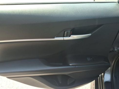 Used 2024 Toyota Camry SE FWD image 6