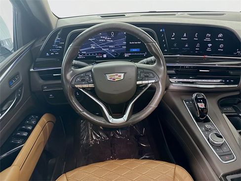 Used 2021 Cadillac Escalade ESV Premium Luxury image 26