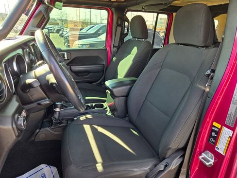 Used 2021 Jeep Wrangler Unlimited Sport image 16